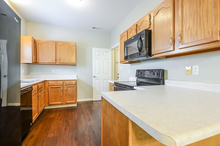 Building Photo - 5660 Dollar Forge Dr