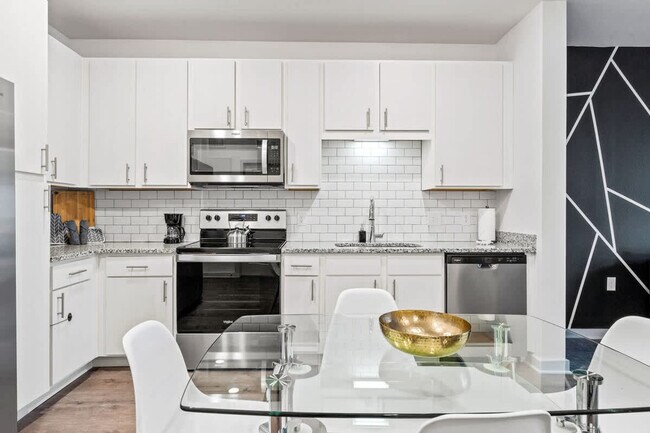 Building Photo - 14533 Star Water Rd