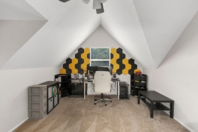 Building Photo - 3 Bedroom/2.5 Bath Northwest Park Subdivision