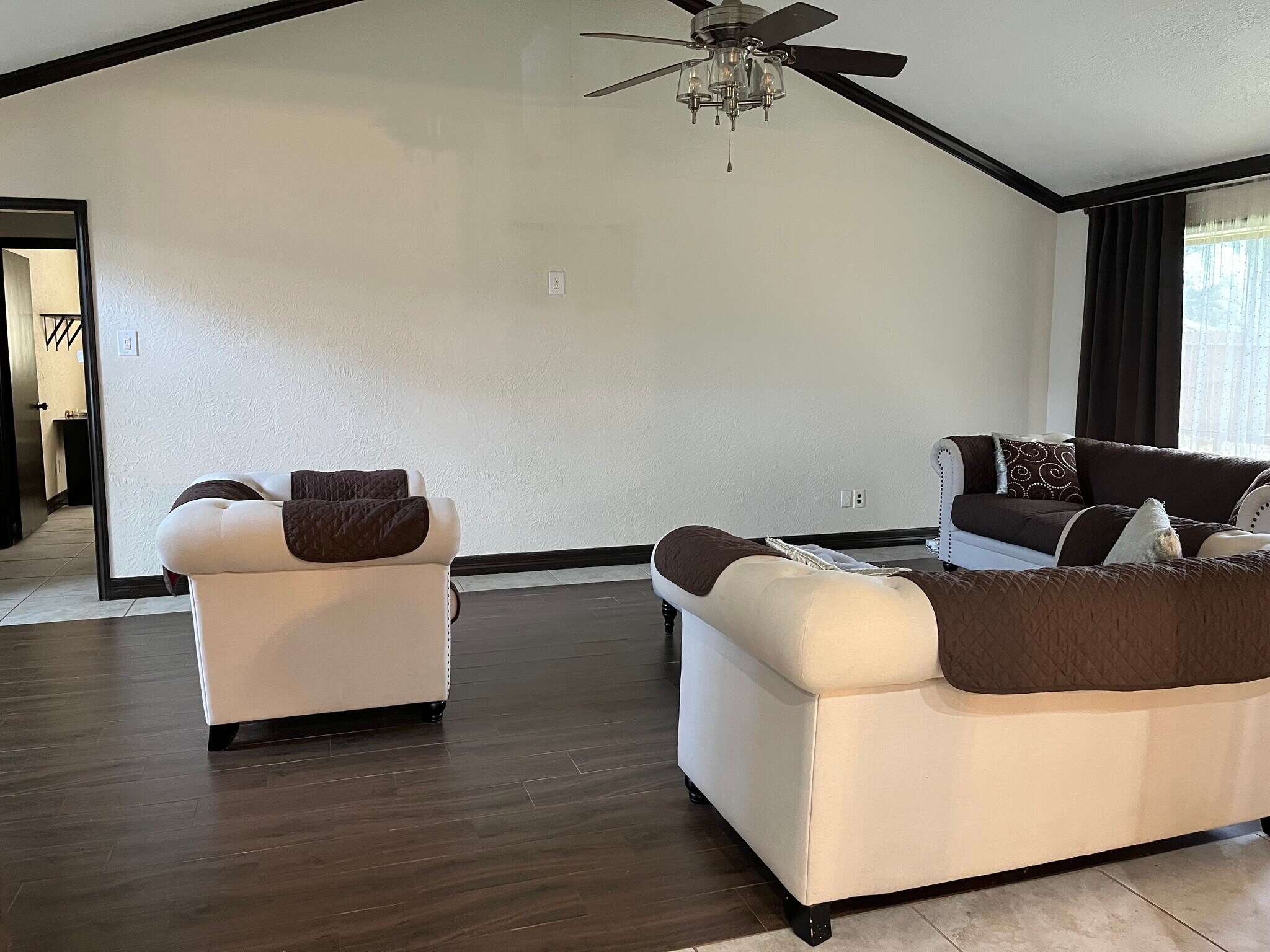 Building Photo - 3503 Canterbury Dr