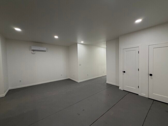 Building Photo - The Warehouse At Calhoun - RESIDENTIAL