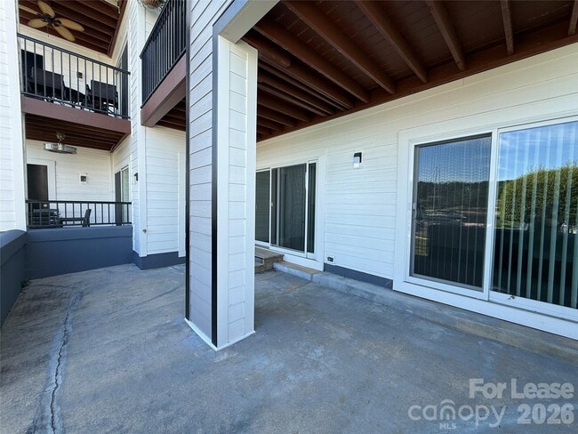 Building Photo - 18733 Vineyard Point Ln