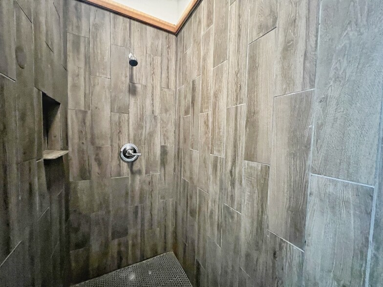 Building Photo - 1279 Kenmore Pl