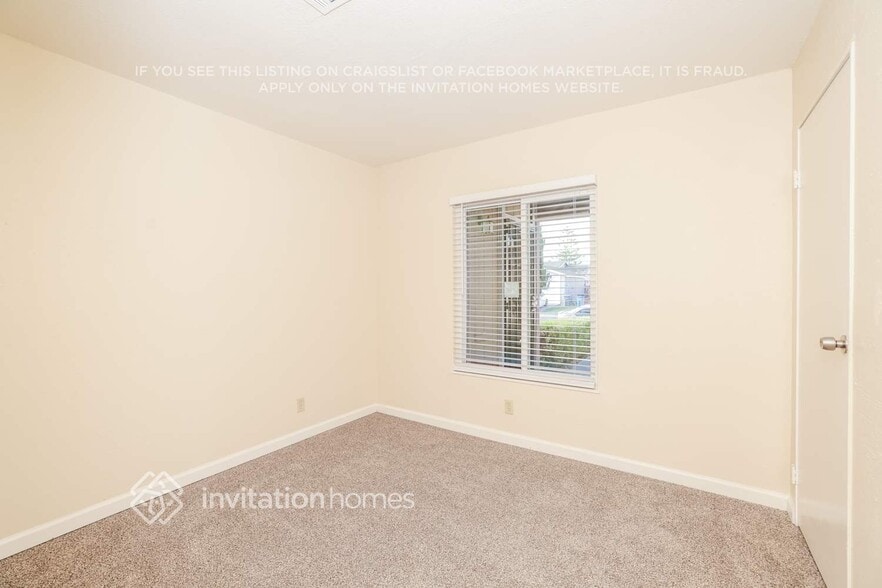 Building Photo - 120 Lainey Ct
