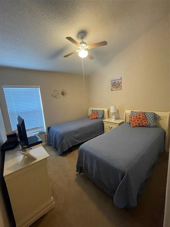 Building Photo - 16705 Fresh Meadow Dr