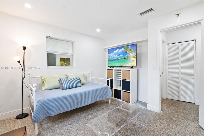 Building Photo - 3711 SW 58th Ave