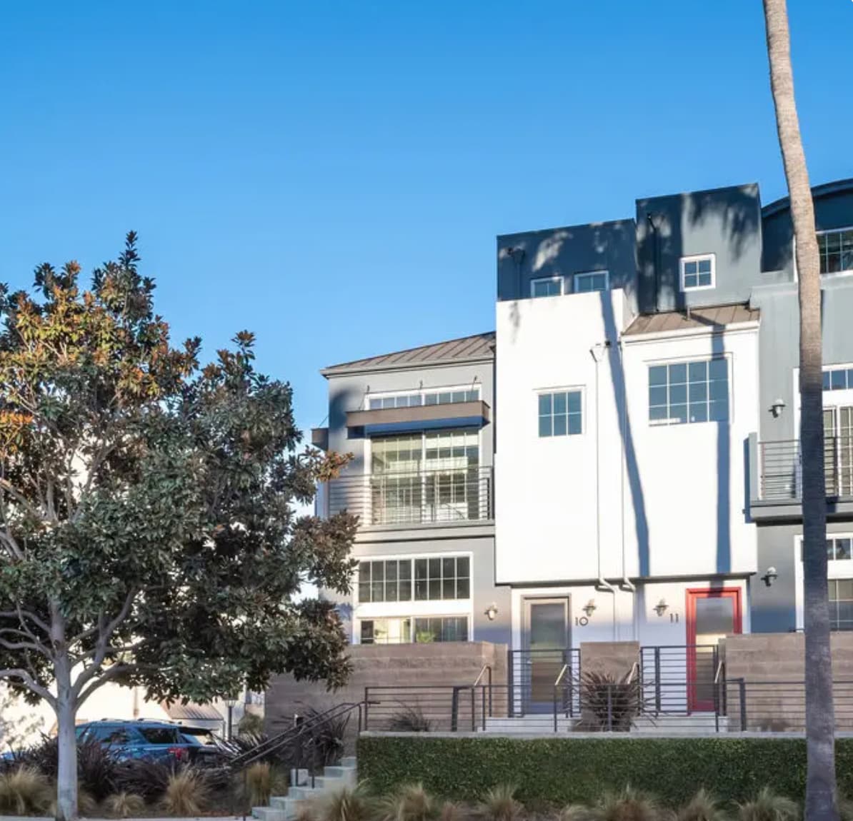 Building Photo - 5400 Playa Vista Dr