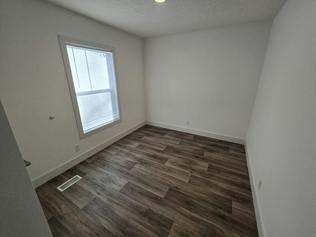 Building Photo - 142 Terri Ln