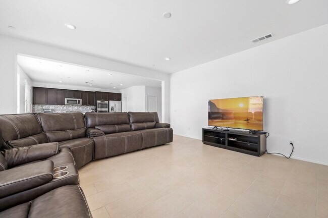 Building Photo - 36712 Summer Dain Ln