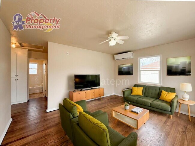 Building Photo - 421 N Archer St