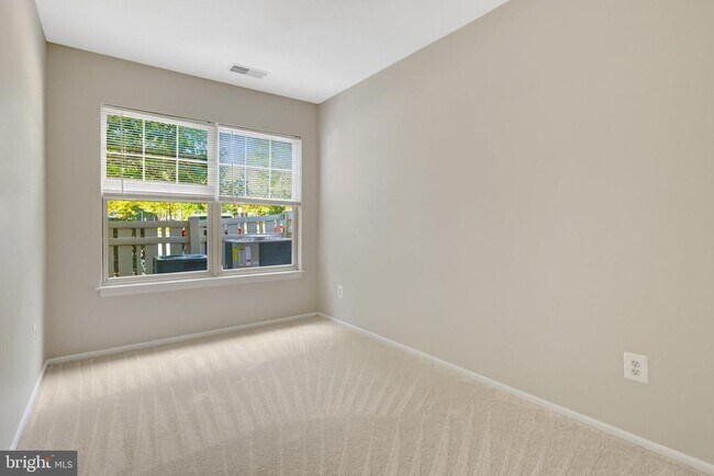 Building Photo - 1791 Jonathan Way
