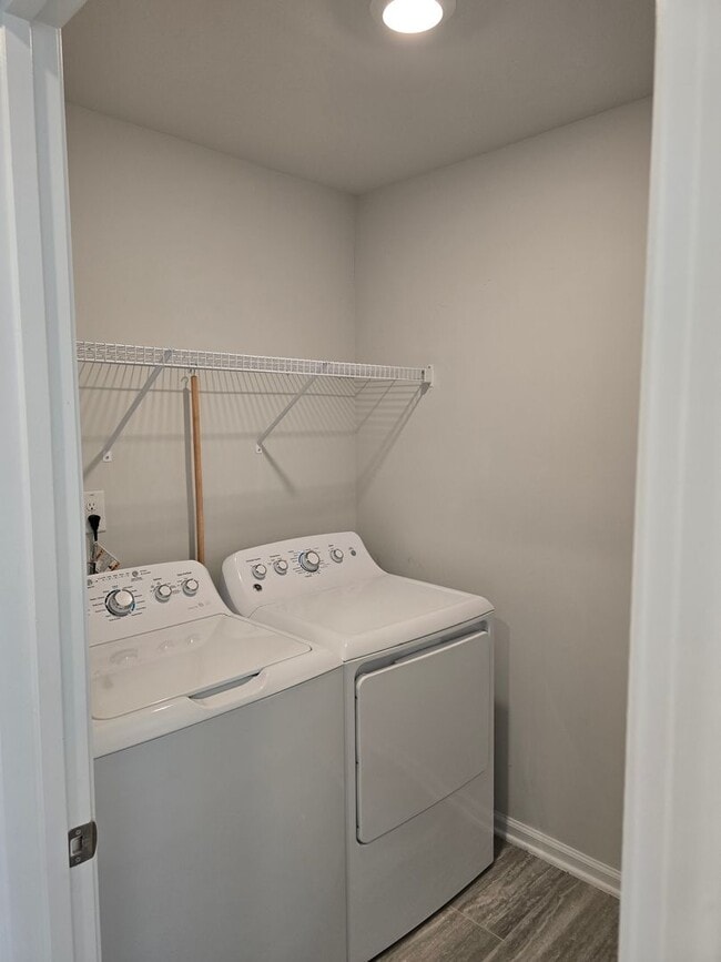 Building Photo - Modern 3-Bedroom Townhome in Copley Farms,...