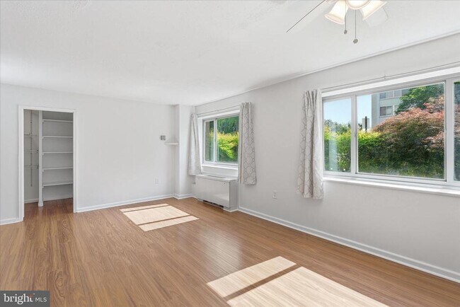 Building Photo - 1200 S Arlington Ridge Rd