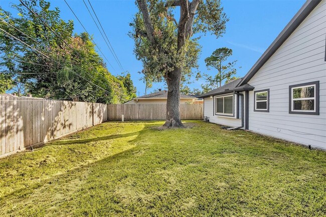 Building Photo - 9723 Moorberry Ln