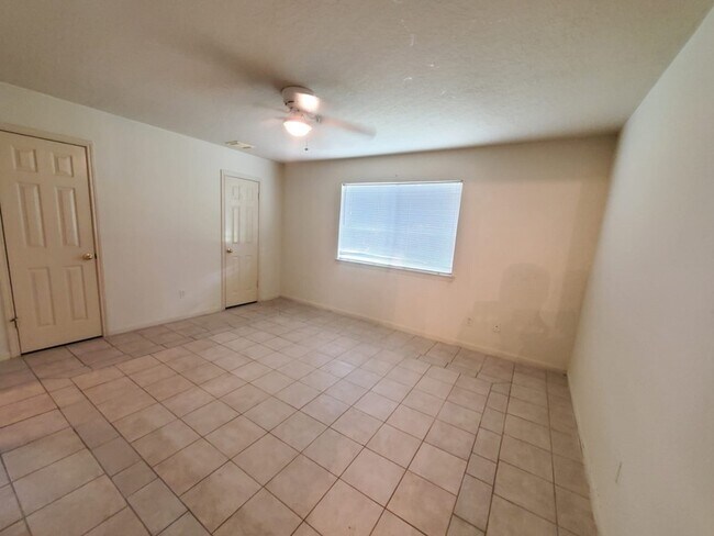 Building Photo - 21435 Park Mill Ln