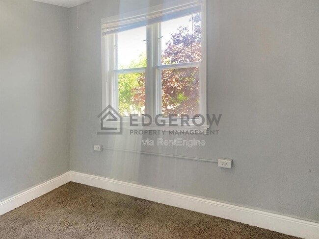 Building Photo - 731 Turner Ave NW