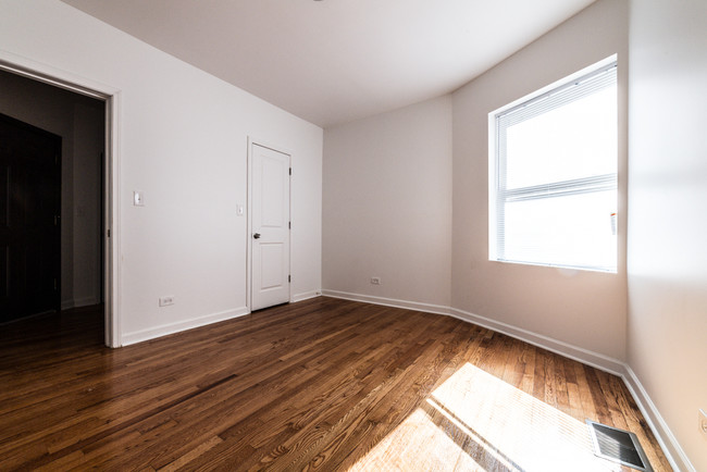 Interior Photo - 10719 S Calumet Ave