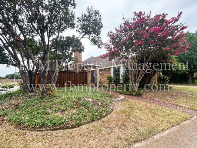 Primary Photo - 806 Cresside Ln