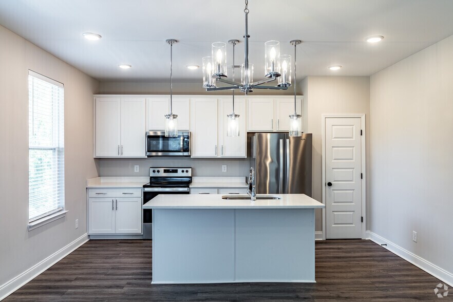 3BR, 2.5BA - 1724SF - Cypress - Kitchen - The Estates at Cane Ridge