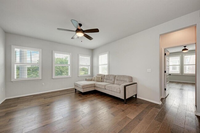 Building Photo - 10201 Cienega Cove