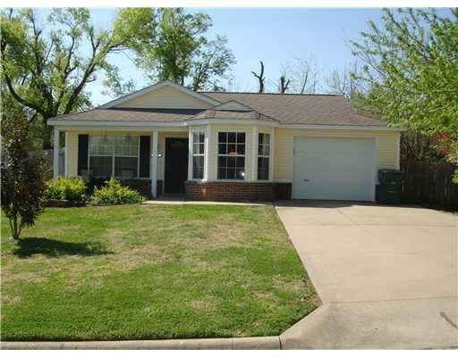 Primary Photo - 3029 W Wildflower St