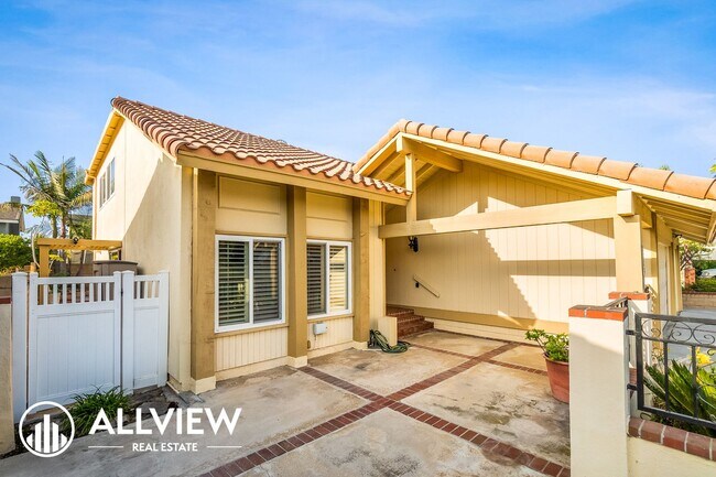 Building Photo - 6351 Glenfox Dr