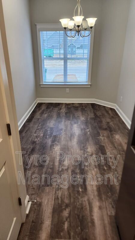 Building Photo - 1815 Fox Den Way
