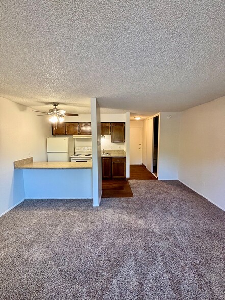 Building Photo - 3950 SW 102nd Ave