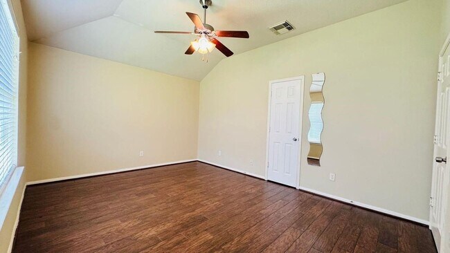Building Photo - 3838 St Simon Manor Dr