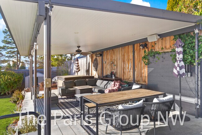 Building Photo - 12009 26th Ave SW