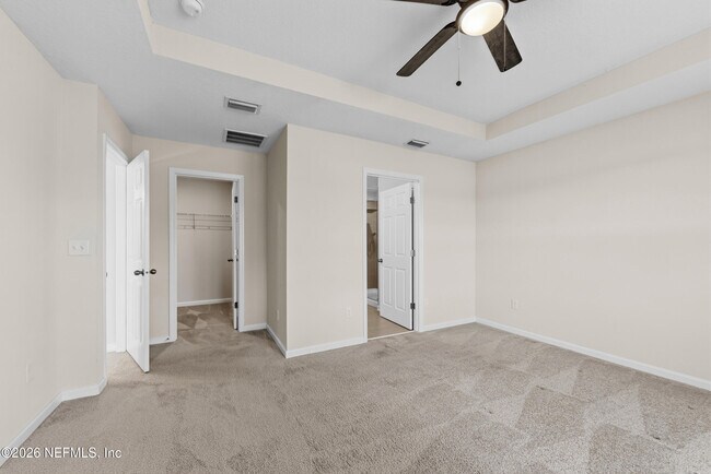 Building Photo - 565 Chandler Dr