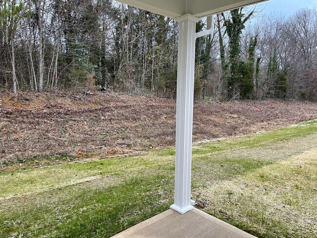 Building Photo - 4BR Ranch in Salisbury