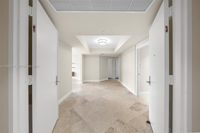 Building Photo - 765 Crandon Blvd