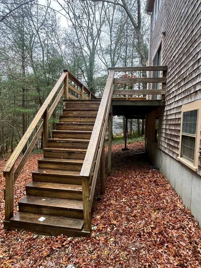 Building Photo - 3Br / 2Ba Cape in Marston Mills