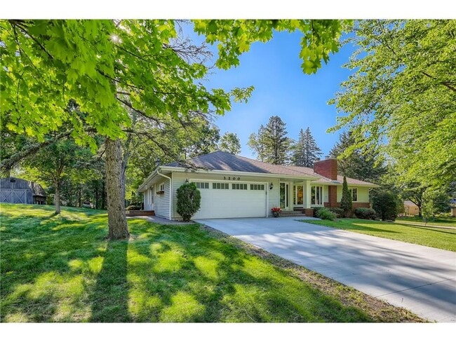 Building Photo - 3200 Frear Dr