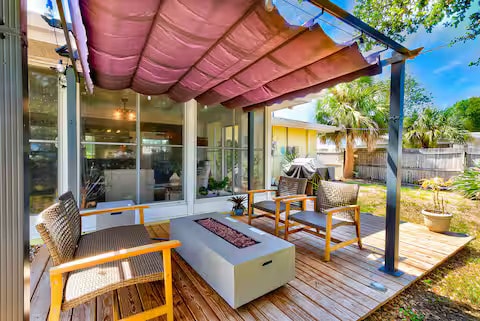 Building Photo - Sharon