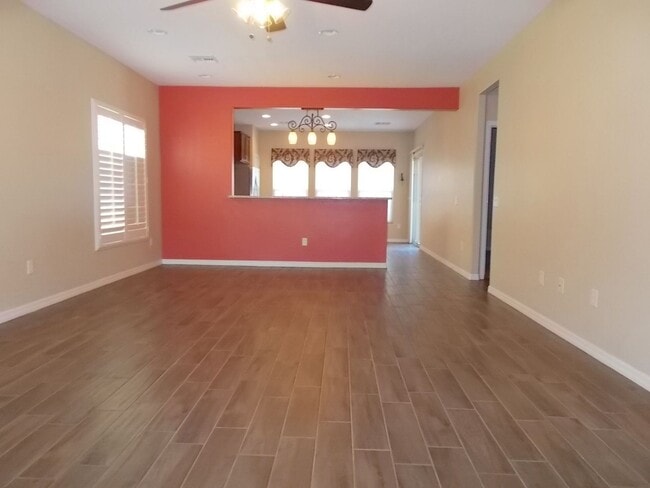 Building Photo - 790 Country Grove Ln