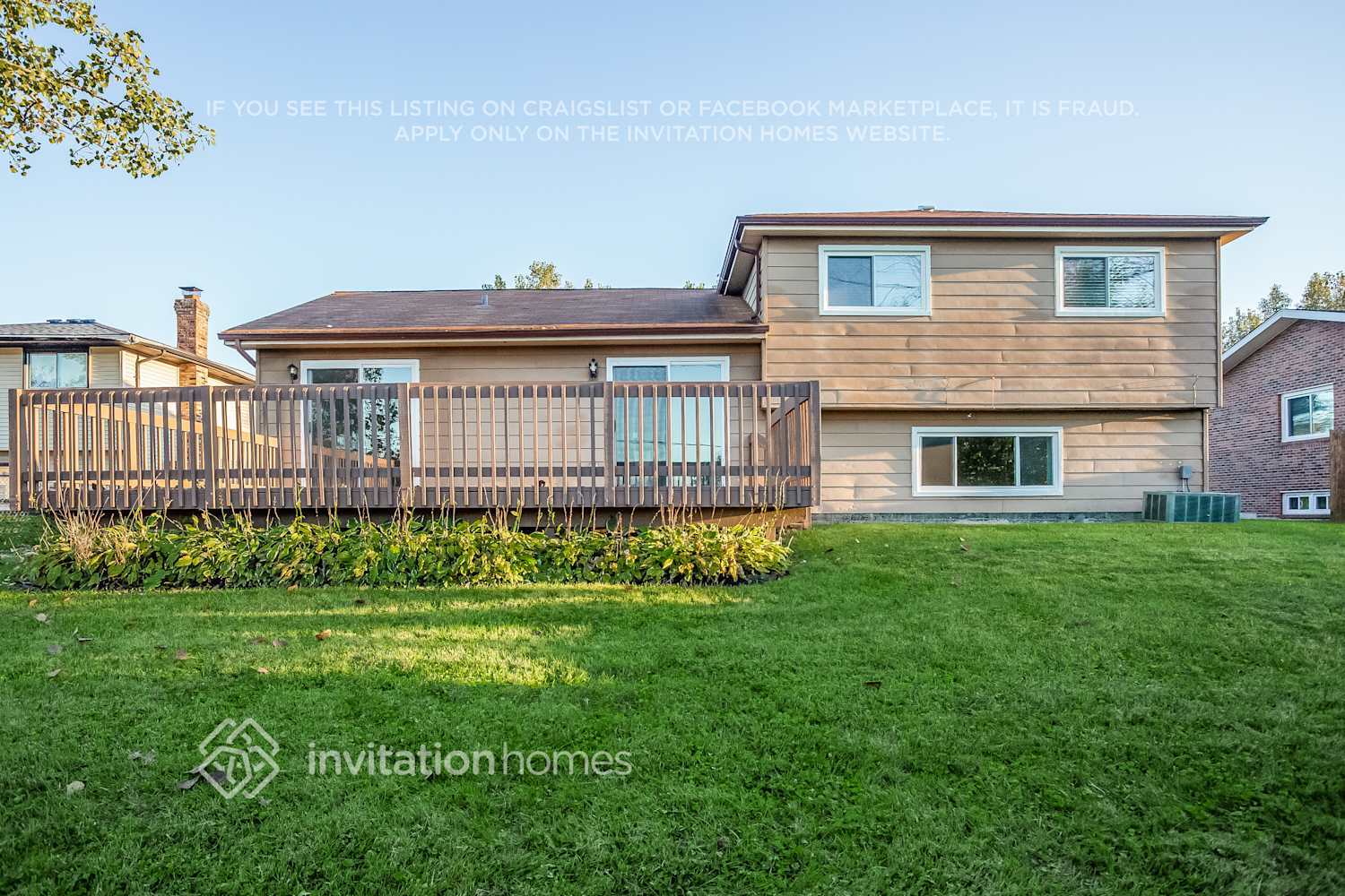 Building Photo - 5447 Yale Ln