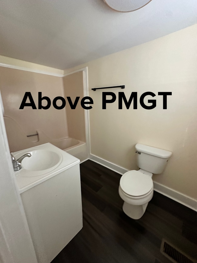 Building Photo - 3 bed, 2 bath remodeled home