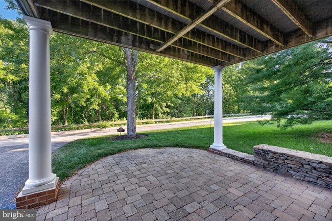 Building Photo - 563 Gramercy Ln