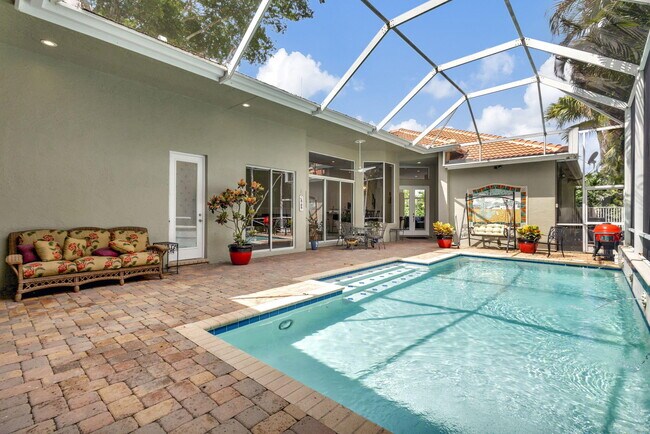 Building Photo - 10891 Fairmont Village Dr