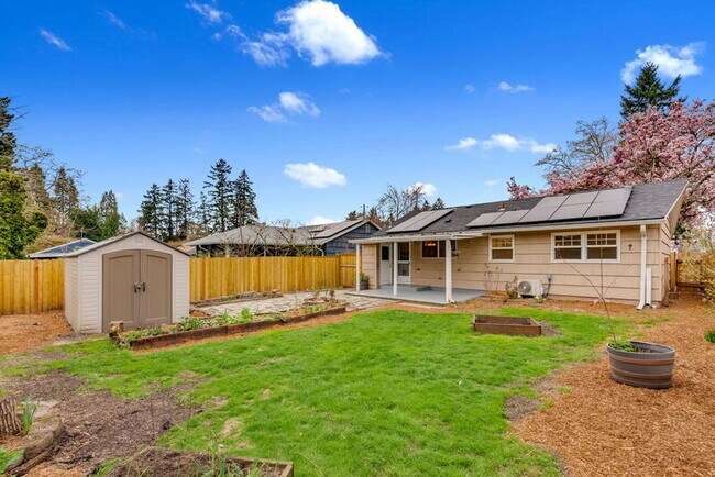 Building Photo - 12620 SW 12th St