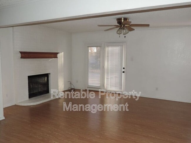 Building Photo - 108 Stagecoach Trail