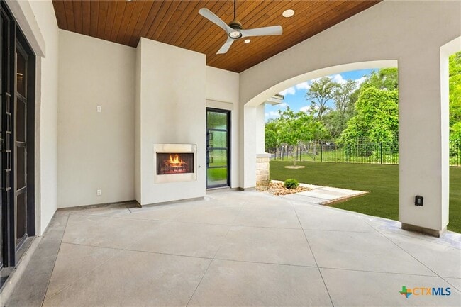 Building Photo - 2447 Wallaby Cir