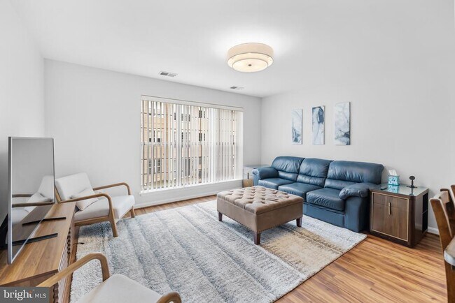 Building Photo - 1130 Huntmaster Terrace NE