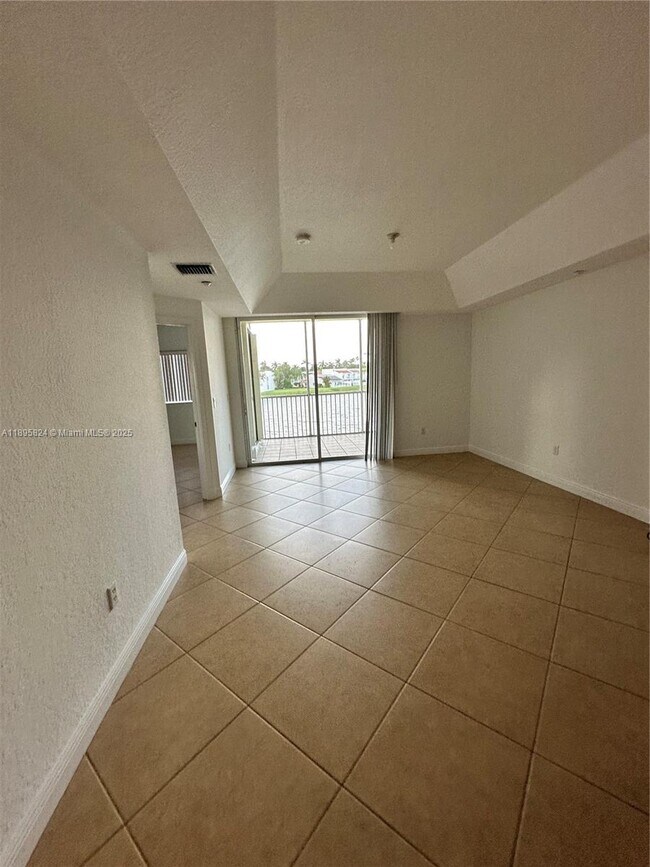 Building Photo - 10700 NW 66th St