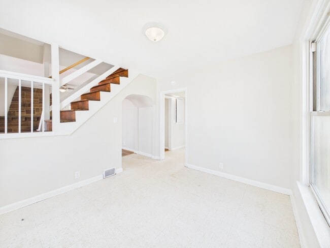 Building Photo - 1036 3rd St