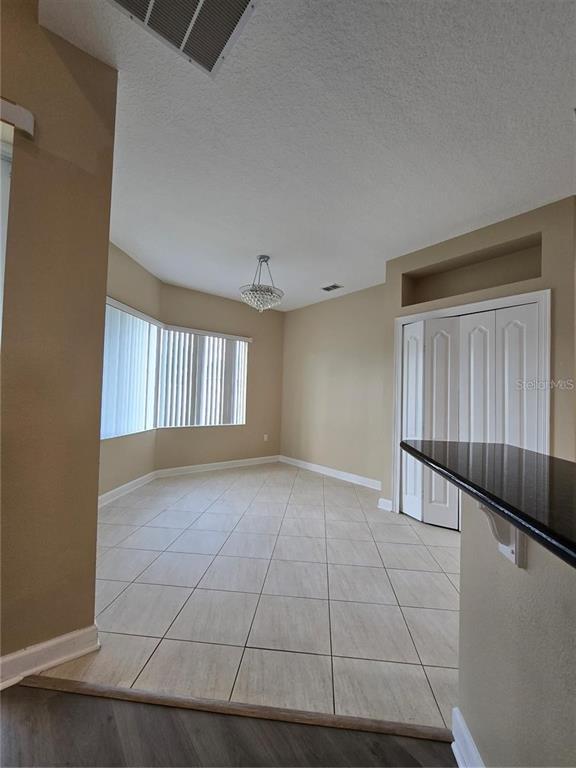 Building Photo - 13613 Larsen Ln