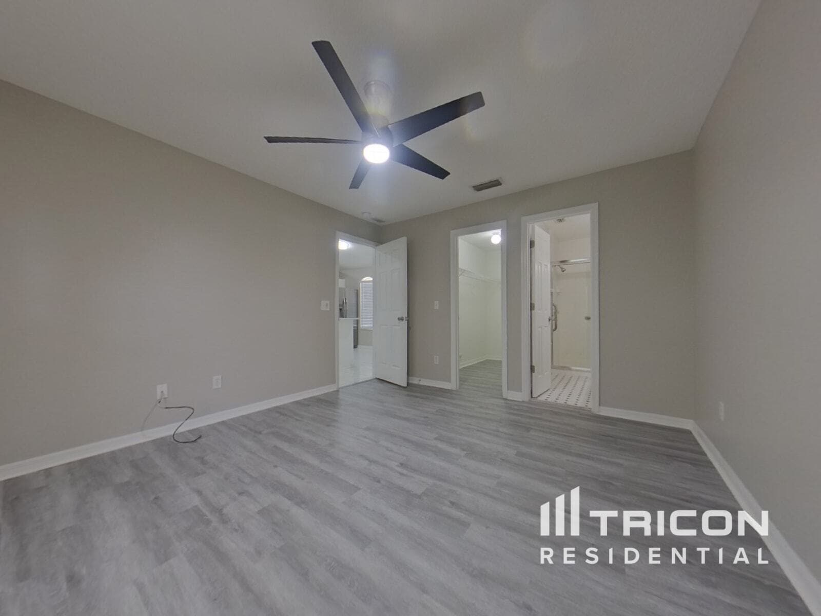 Building Photo - 3044 Juniper Dr