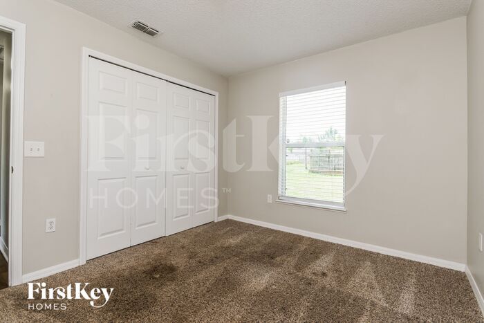 Building Photo - 817 Grantham Dr